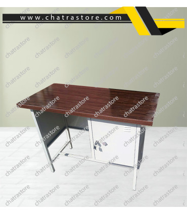 میز معلم برند NOVA سایز متوسط دارای یک کمد