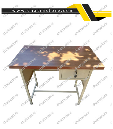 میز معلم برند NOVA سایز متوسط دارای یک کشو