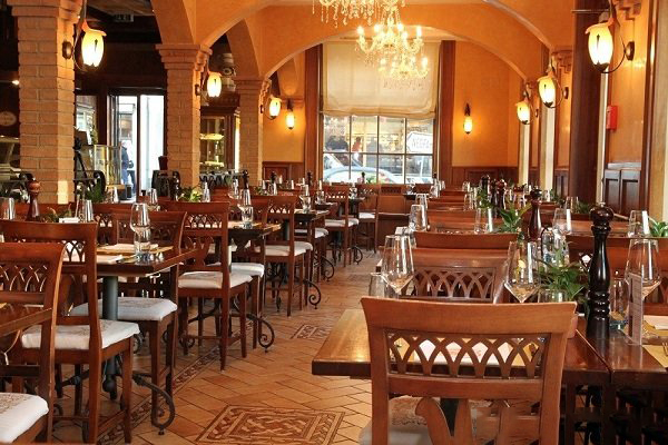 خرید صندلی رستوران سنتی