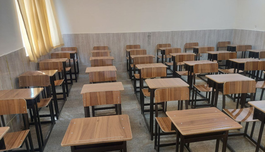تجهیز کلاس های مجتمع آموزشی غیر دولتی بعثت مشهد