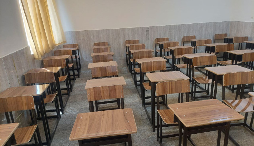 تجهیز کلاس های مجتمع آموزشی غیر دولتی بعثت مشهد